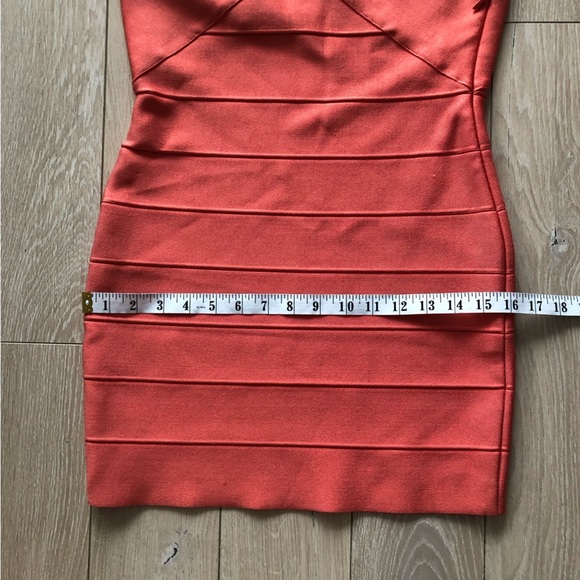 Herve Leger Paris Asymmetrical Mini Dress in Coral Peach Size M - Picture 5 of 13